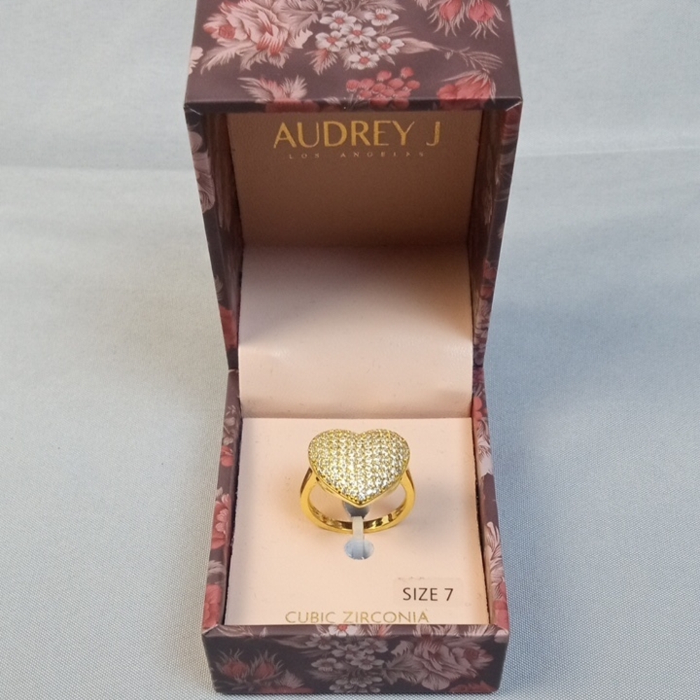 💍 Audrey J Gold Heart CZ Ring